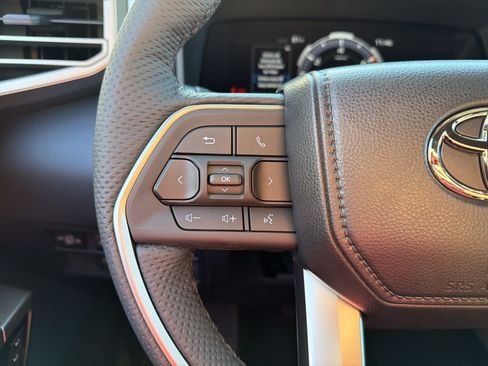 New 2026 Toyota Tundra Limited AWD/4WD image 18