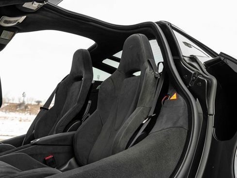 Used 2018 McLaren 720S Performance image 32