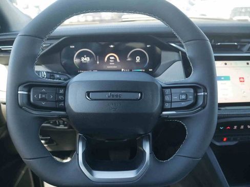 New 2026 Jeep Cherokee Laredo image 31