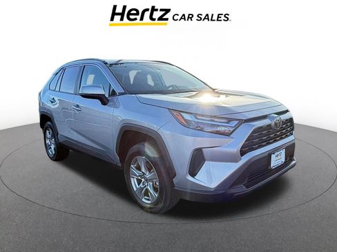 Used 2025 Toyota RAV4 XLE w/ Convenience Package image 1