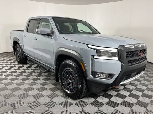Certified 2025 Nissan Frontier Pro-X w/ Pro Convenience Package RWD image 3