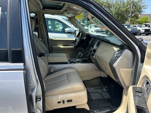 Used 2017 Ford Expedition EL Limited w/ Equipment Group 301A AWD/4WD image 37