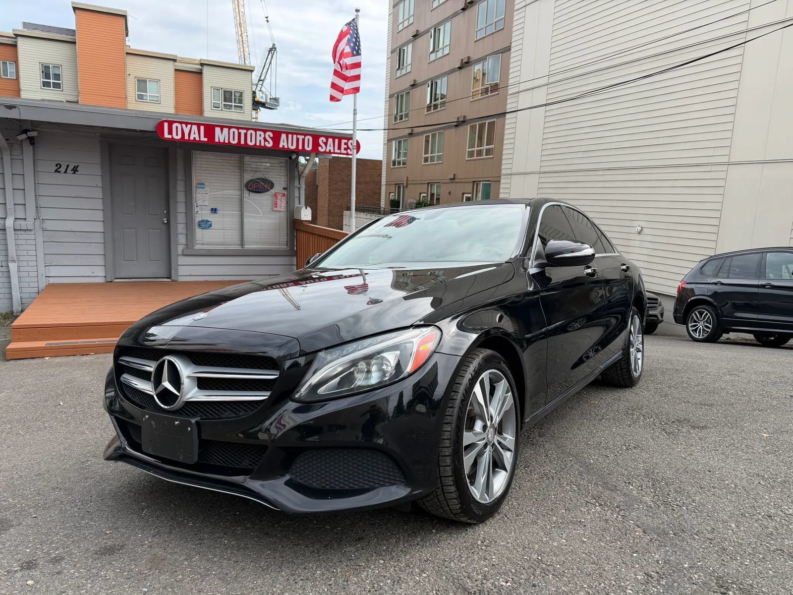 Used 2015 Mercedes-Benz C 300 4MATIC Sedan image 2