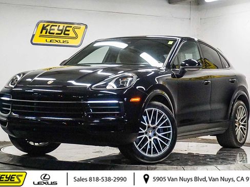 Used 2022 Porsche Cayenne Platinum Edition image 1