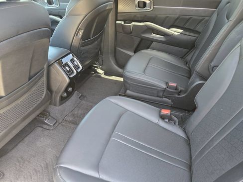 Used 2023 Kia Sorento SX AWD/4WD image 28