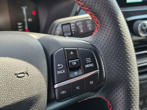 Used 2023 Ford Escape ST-Line Select image 28