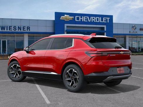 New 2025 Chevrolet Equinox EV LT image 3