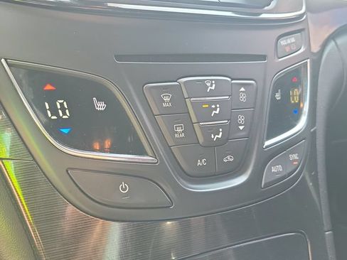 Used 2014 Buick Regal FWD image 15