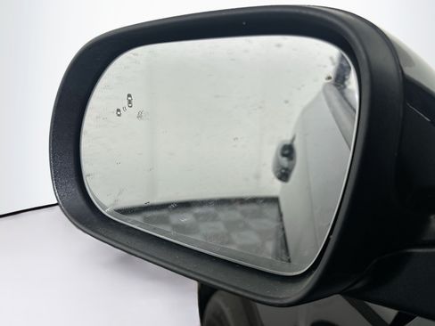 Used 2025 Kia Soul LX w/ LX Technology Package FWD image 16