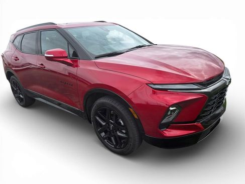 Used 2023 Chevrolet Blazer RS w/ Driver Confidence II Package image 2