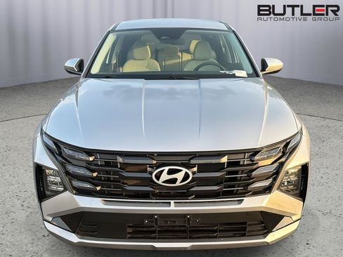 Used 2025 Hyundai Tucson SE FWD image 9