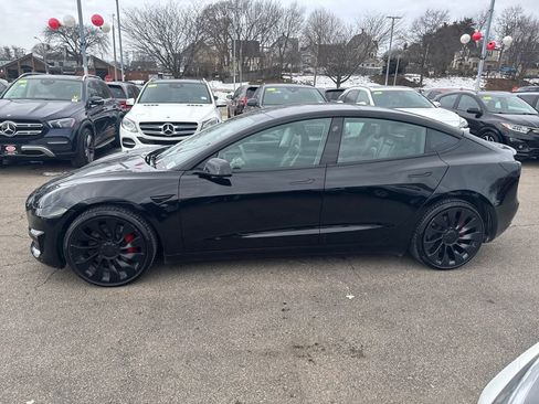 Used 2022 Tesla Model 3 Performance image 4