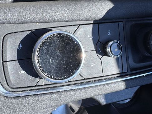 Used 2023 Cadillac XT5 Premium Luxury w/ LPO, Floor Liner Package AWD/4WD image 15