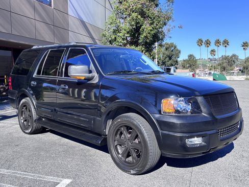 Used 2004 Ford Expedition Eddie Bauer image 3