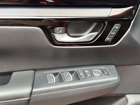 Used 2024 Honda CR-V Sport Touring image 9