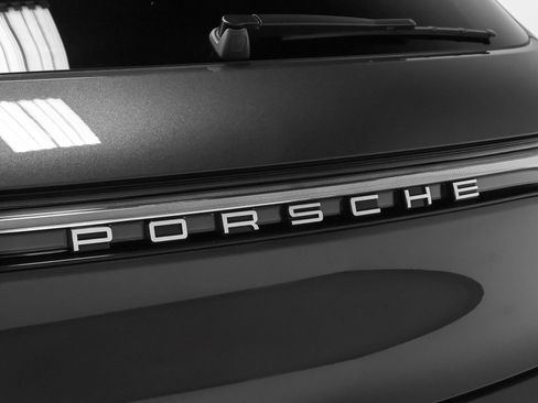 Certified 2026 Porsche Macan AWD/4WD image 20
