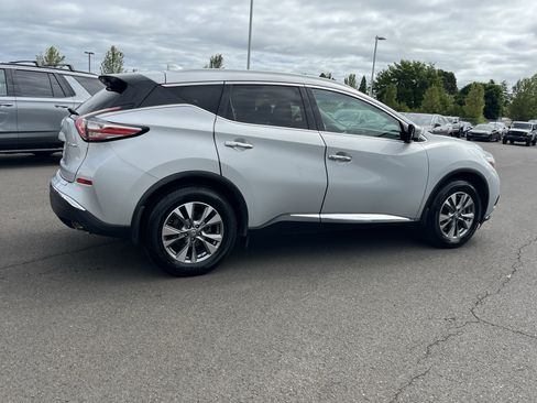 Used 2018 Nissan Murano SL w/ Moonroof Package AWD/4WD image 6