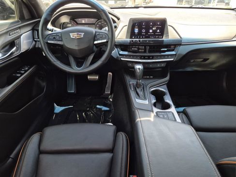 Used 2025 Cadillac CT4 Sport RWD image 17