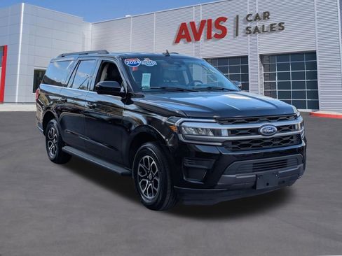 Used 2024 Ford Expedition Max XLT AWD/4WD image 3