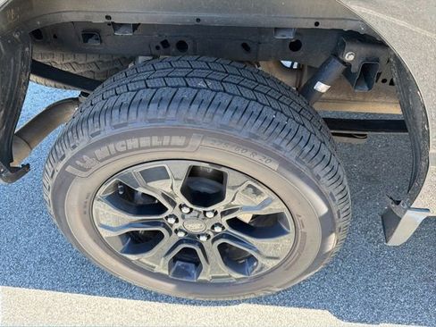 Used 2022 Ford F150 Lariat w/ Equipment Group 502A High image 21