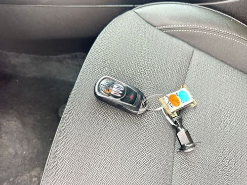 Used 2025 Buick Encore GX Preferred image 22