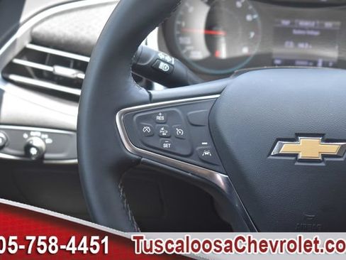 Used 2025 Chevrolet Malibu RS FWD image 25