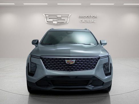Certified 2024 Cadillac XT4 Premium Luxury AWD/4WD image 2