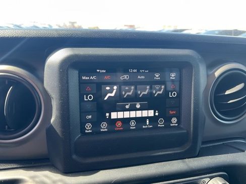 Used 2021 Jeep Wrangler Unlimited Sport image 12