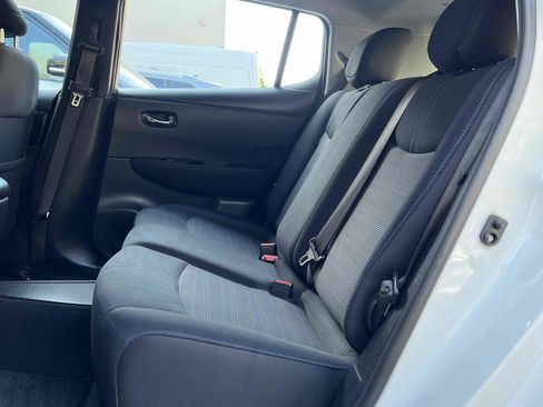 Used 2019 Nissan Leaf SV Plus w/ SV Plus Technology Package FWD image 71