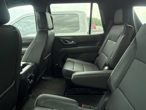 Used 2023 Chevrolet Tahoe Premier AWD/4WD image 10