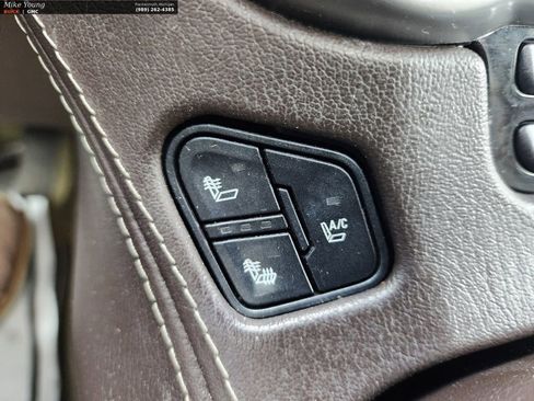 Used 2016 Chevrolet Suburban LTZ image 50