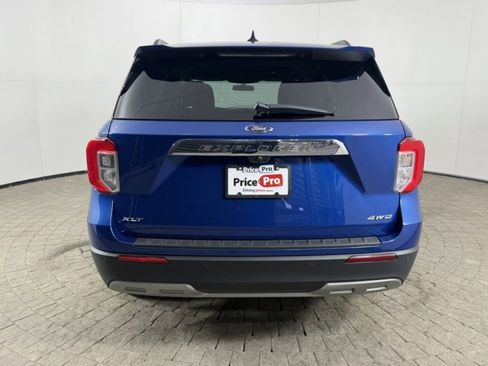 Certified 2022 Ford Explorer XLT w/ Equipment Group 202A image 5