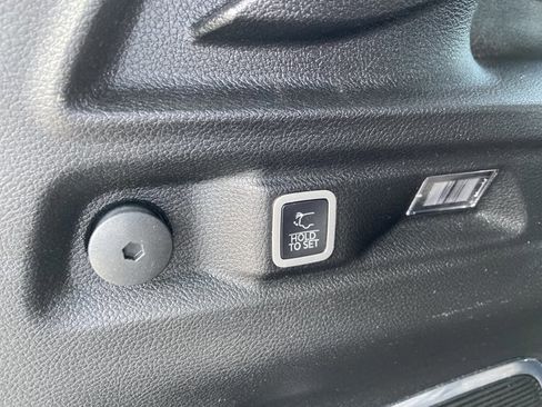 Used 2021 Jeep Grand Cherokee L Limited image 54