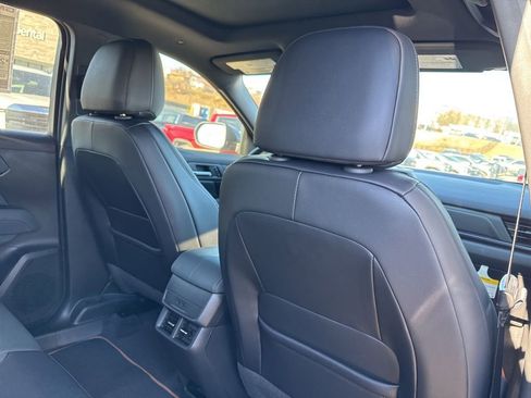 New 2026 GMC Terrain AT4 w/ LPO, Black Badging Package image 26