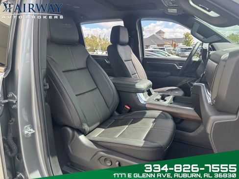 Used 2025 Chevrolet Silverado 2500 High Country w/ High Country Premium Package image 12