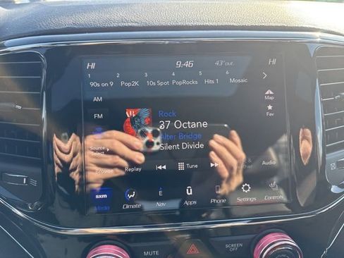 Used 2021 Jeep Grand Cherokee Trailhawk image 32