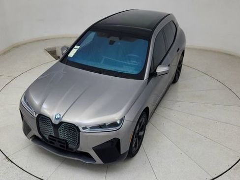 Used 2024 BMW iX xDrive50 w/ Premium Package image 75