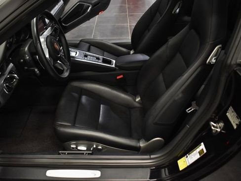 Used 2017 Porsche 911 Carrera 4S image 18