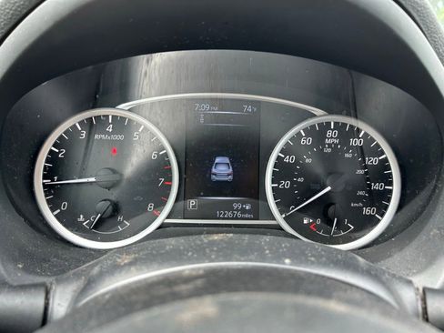 Used 2018 Nissan Sentra S image 23