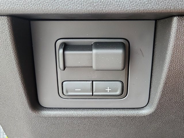 New 2026 GMC Canyon Elevation w/ Convenience Package RWD image 16