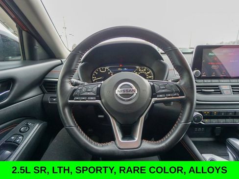 Used 2021 Nissan Altima 2.5 SR w/ SR Premium Package image 19