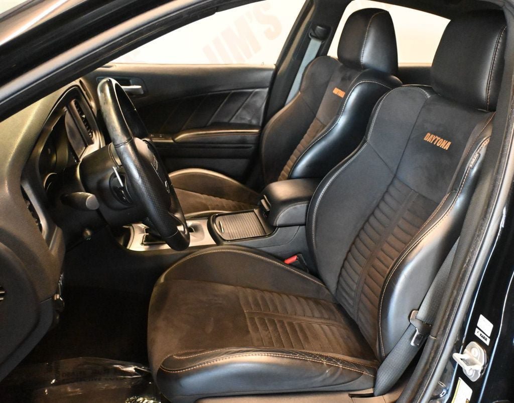 Used 2018 Dodge Charger R/T RWD image 15