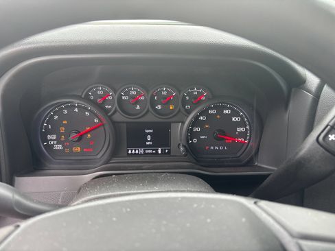 Used 2026 Chevrolet Silverado 1500 Custom Trail Boss w/ Midnight Edition AWD/4WD image 8