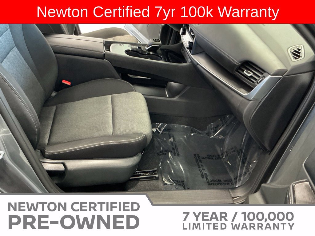 Used 2026 Nissan Rogue SV w/ Cold Weather Package FWD image 14