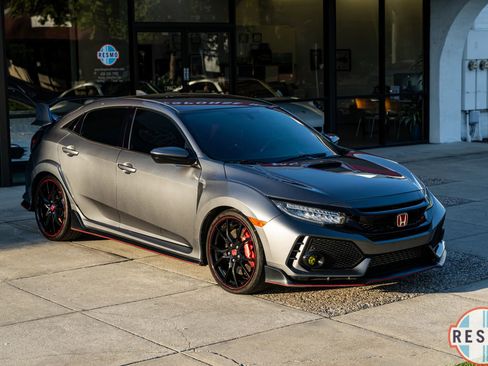 Used 2019 Honda Civic Type R image 32