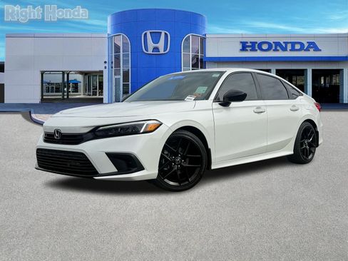 Used 2024 Honda Civic Sport image 2