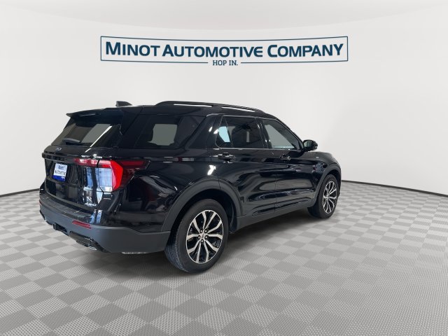 Used 2026 Ford Explorer ST-Line AWD/4WD image 9