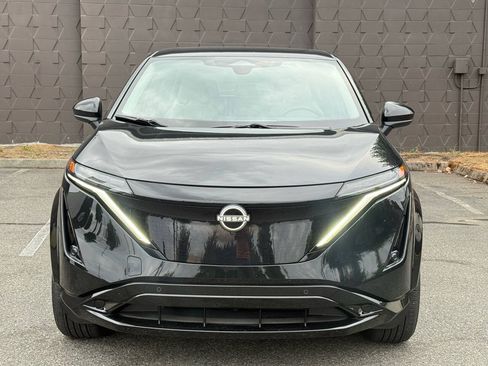 Used 2024 Nissan Ariya AWD image 2