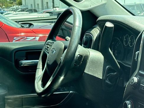 Used 2021 Chevrolet Silverado 1500 LT Trail Boss w/ Convenience Package II AWD/4WD image 13