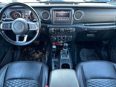 Used 2020 Jeep Wrangler Unlimited Rubicon w/ Quick Order Package 28Y Recon image 3